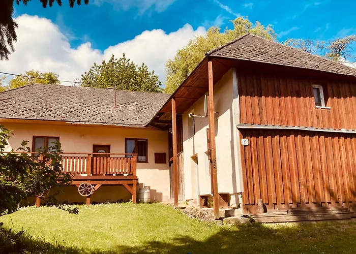 Tradicna Kopaniciarska Chalupa